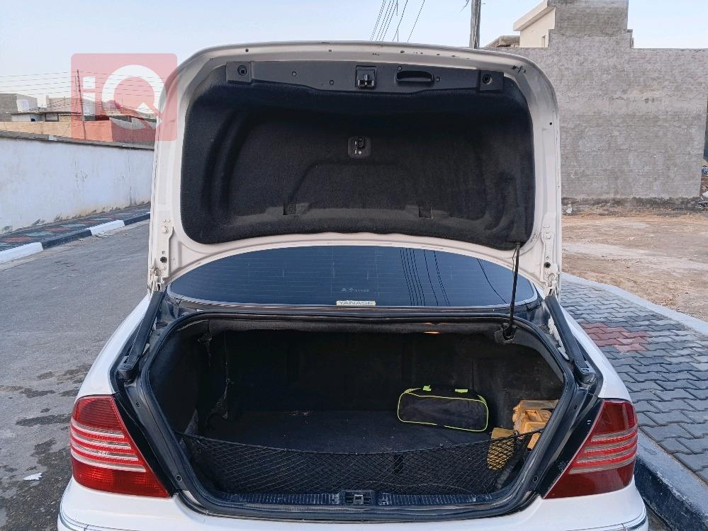 مرسيدس بنز S-Class